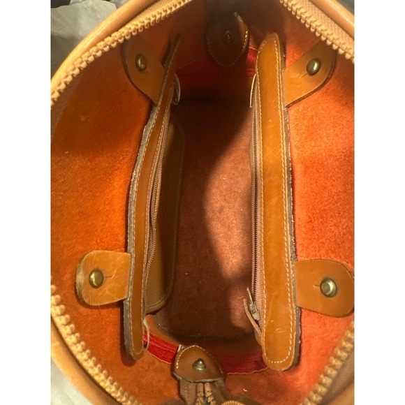 Dooney & Bourke Dome Satchel Red Leather Handbag Top Handle Bag Purse vintage - Picture 4 of 8